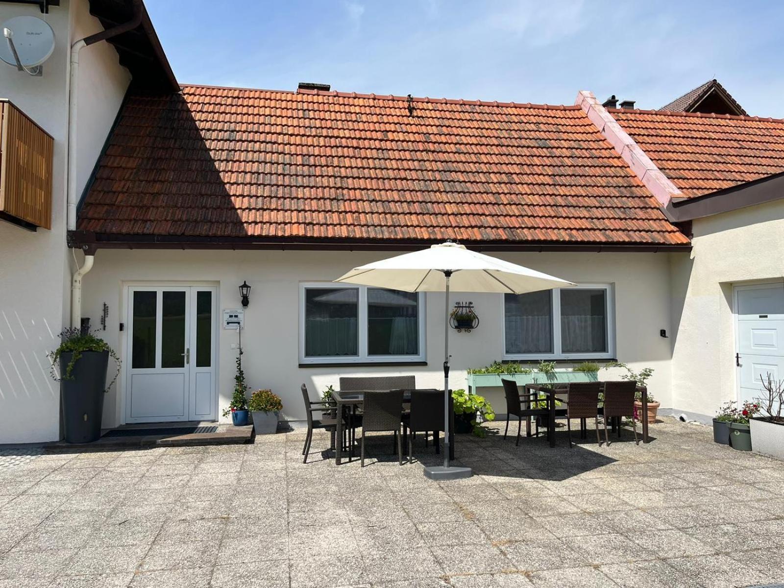 Danner Familien-Ferienwohnungen Schörfling am Attersee Exterior foto
