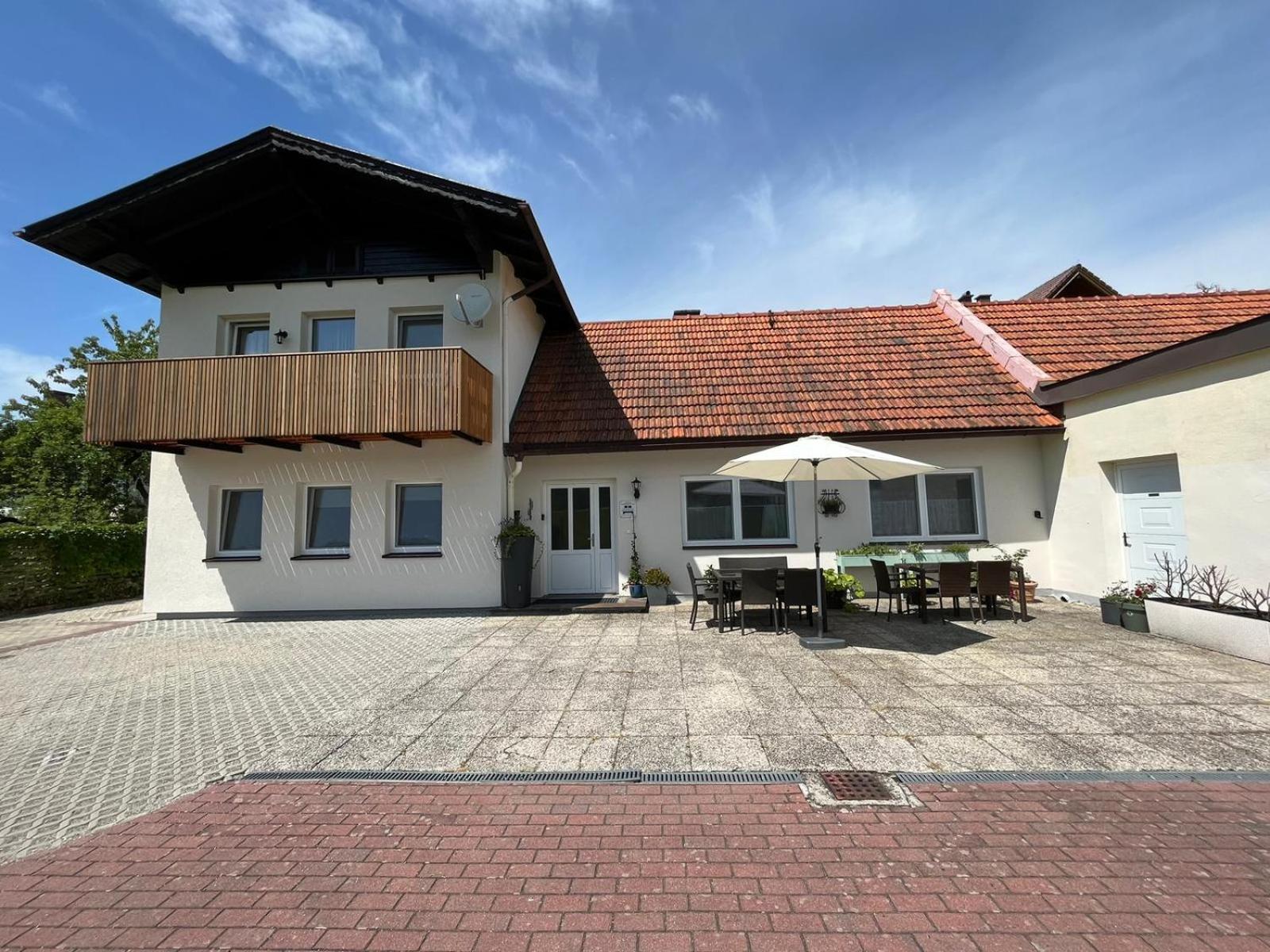 Danner Familien-Ferienwohnungen Schörfling am Attersee Exterior foto